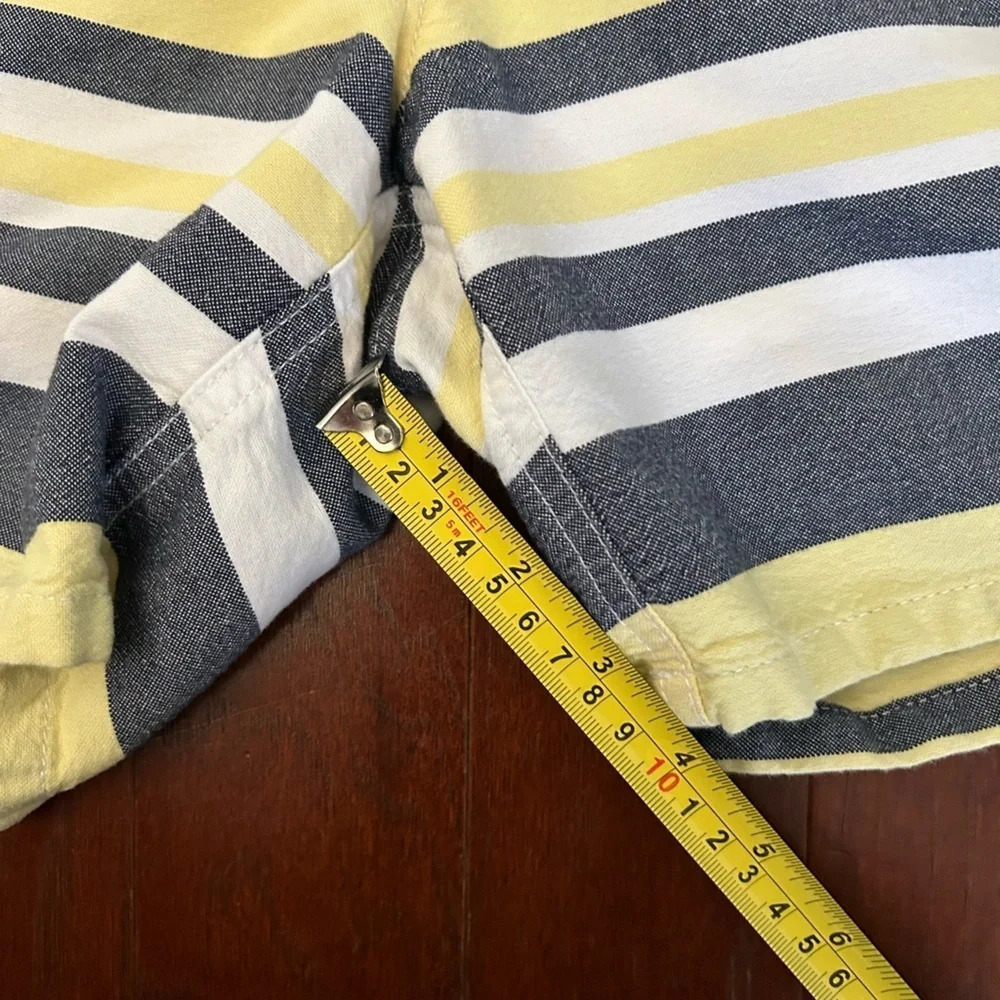 Columbia Women's Sun Protection Shorts Size 10 White with Gray & Yellow … - Picture 7 of 13
